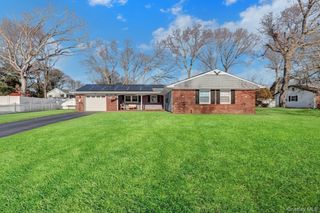 15 Whitmore Lane, Coram, NY 11727