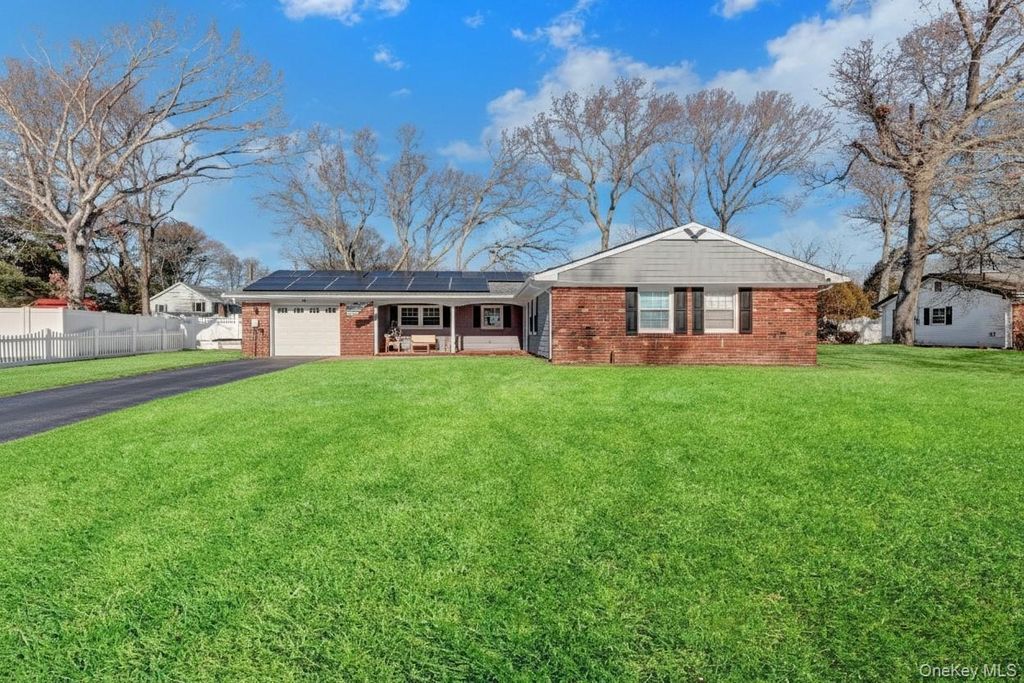 15 Whitmore Lane, Coram, NY 11727