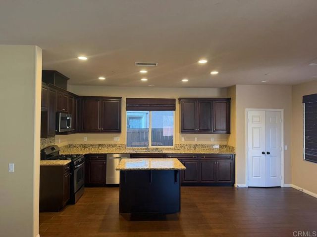 790 Arbor Glen Lane, Vista, CA 92081
