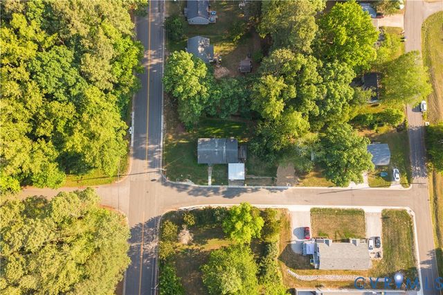 201 W Third St, South Hill, VA 23970