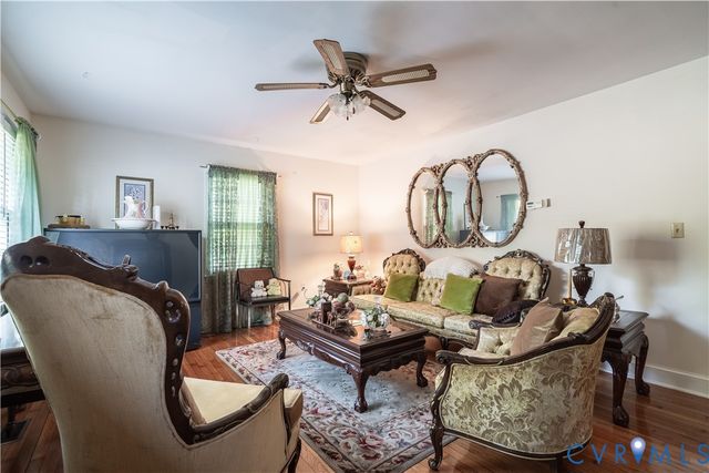 201 W Third St, South Hill, VA 23970