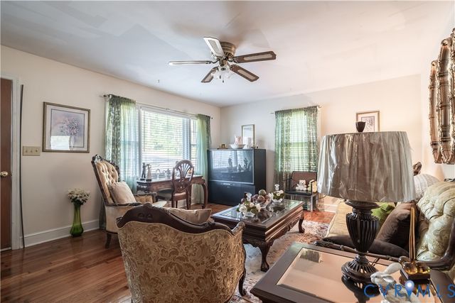 201 W Third St, South Hill, VA 23970