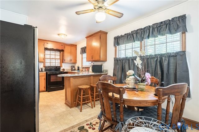 201 W Third St, South Hill, VA 23970