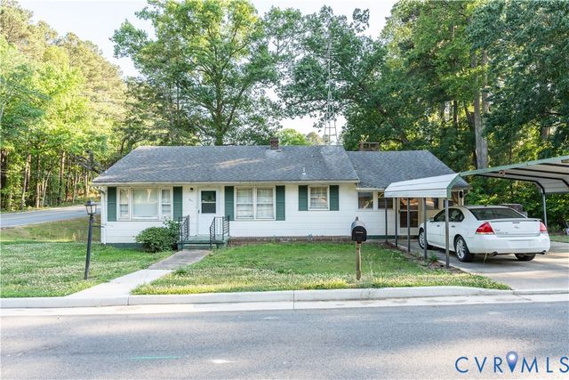 201 W Third St, South Hill, VA 23970