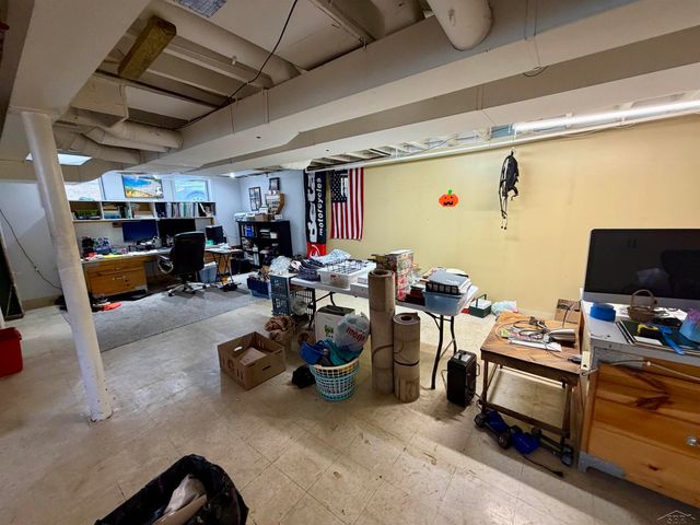 2217 N Woodbridge Road, Saginaw, MI 48602