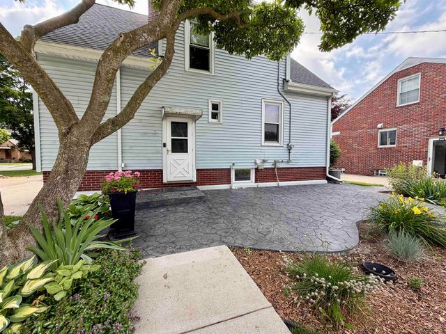 2217 N Woodbridge Road, Saginaw, MI 48602