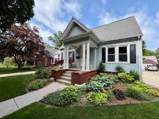 2217 N Woodbridge Road, Saginaw, MI 48602