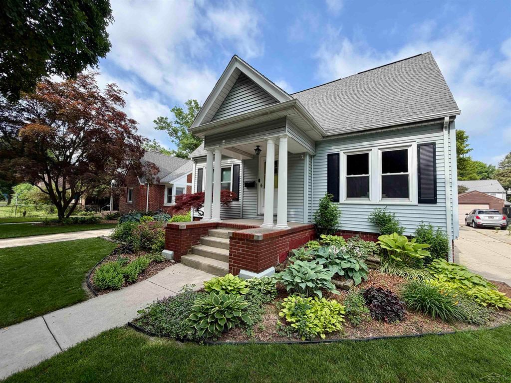 2217 N Woodbridge Road, Saginaw, MI 48602