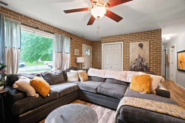 7536 Taney Place, Merrillville, IN 46410