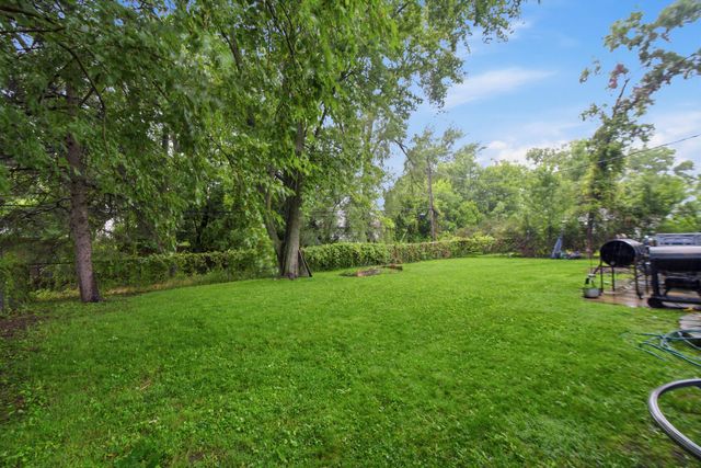7536 Taney Place, Merrillville, IN 46410