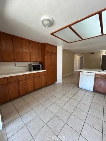 1569 Ruby, Perris, CA 92571