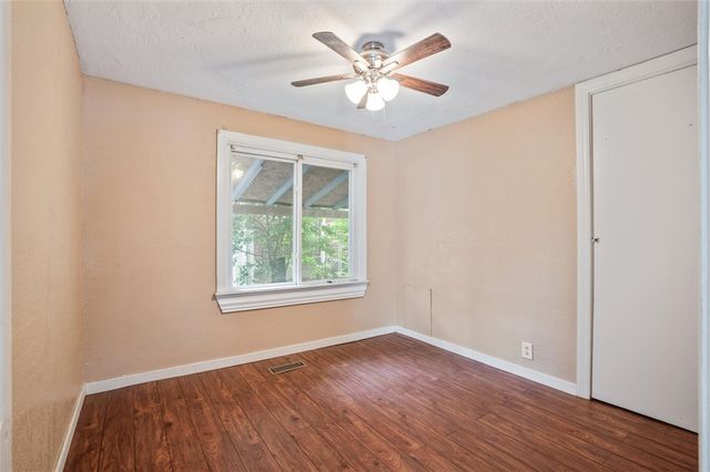 716 N Mount Olive Street, Siloam Springs, AR 72761