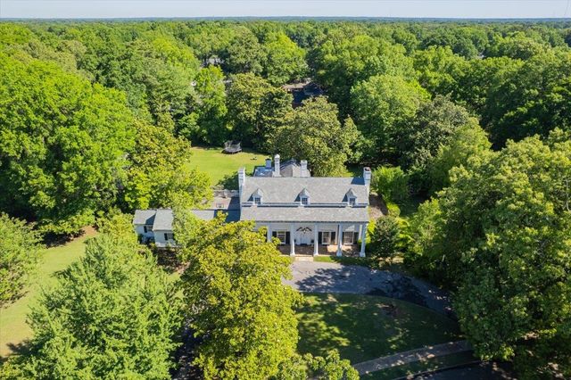 4202 WHITE OAKS RD, Memphis, TN 38117