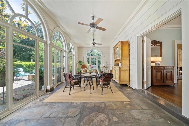 4202 WHITE OAKS RD, Memphis, TN 38117