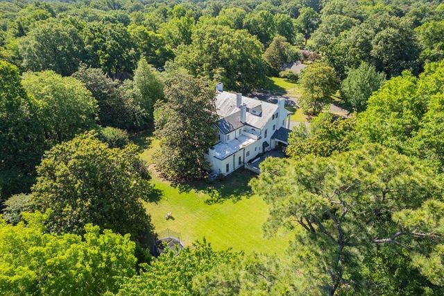 4202 WHITE OAKS RD, Memphis, TN 38117