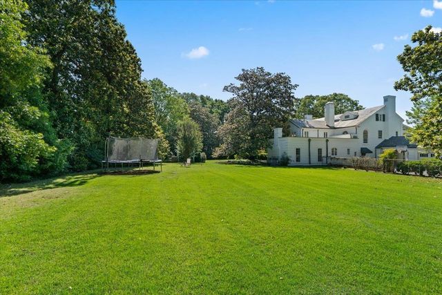 4202 WHITE OAKS RD, Memphis, TN 38117