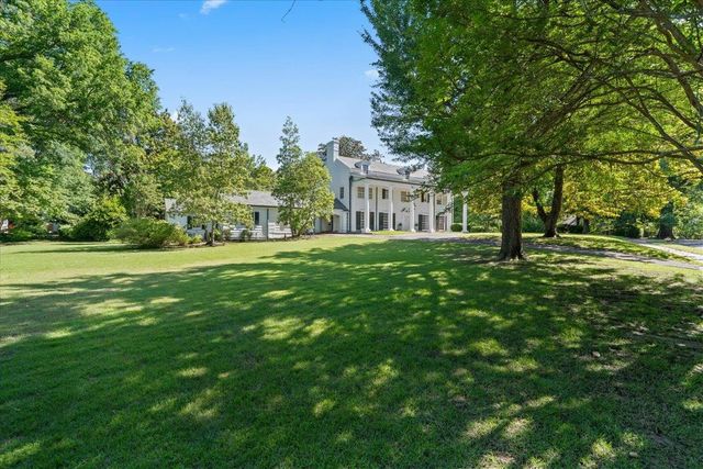 4202 WHITE OAKS RD, Memphis, TN 38117