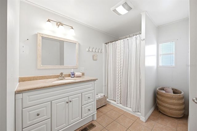 2012 HILO DRIVE, Holiday, FL 34691