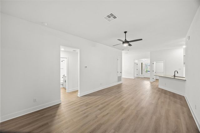 2087 Emerald Lake Trail, Dayton, TX 77535