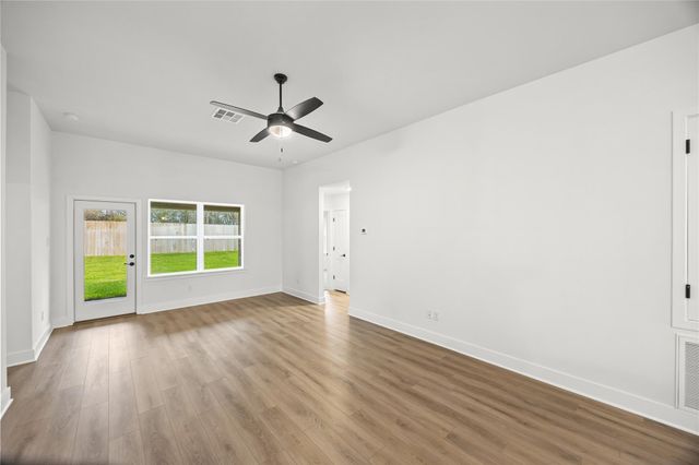 2087 Emerald Lake Trail, Dayton, TX 77535