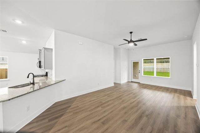 2087 Emerald Lake Trail, Dayton, TX 77535