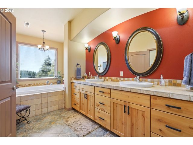 147 KALINA Ct, Kalama, WA 98625