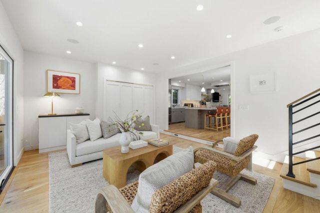 850 Guinda Street, Palo Alto, CA 94301