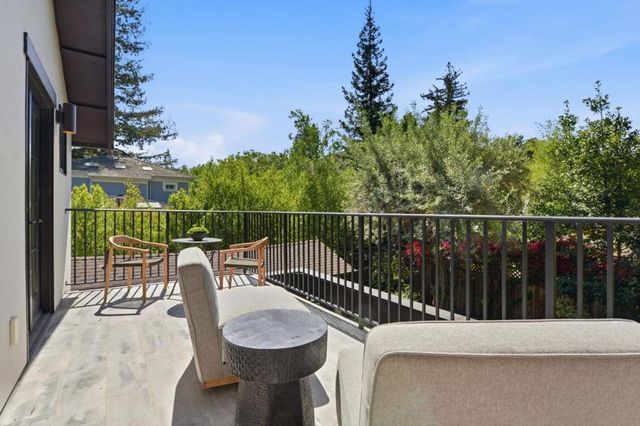 850 Guinda Street, Palo Alto, CA 94301