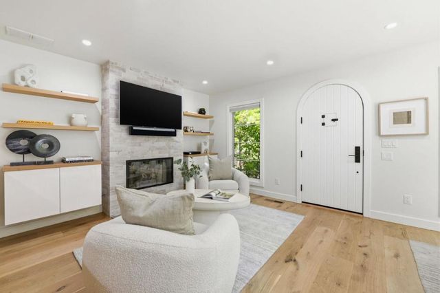 850 Guinda Street, Palo Alto, CA 94301