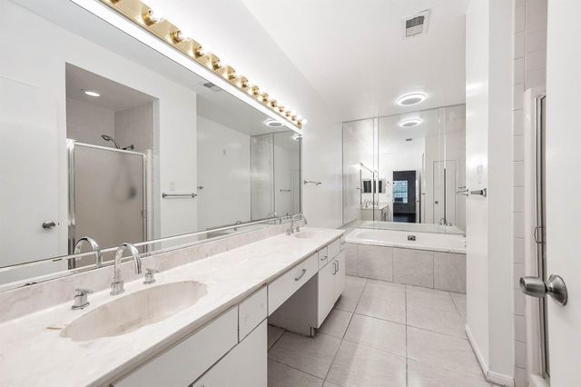 6000 Reims Road 2003, Houston, TX 77036