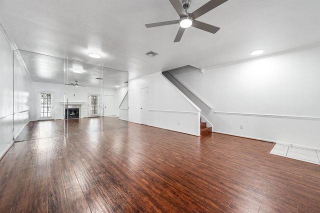6000 Reims Road 2003, Houston, TX 77036