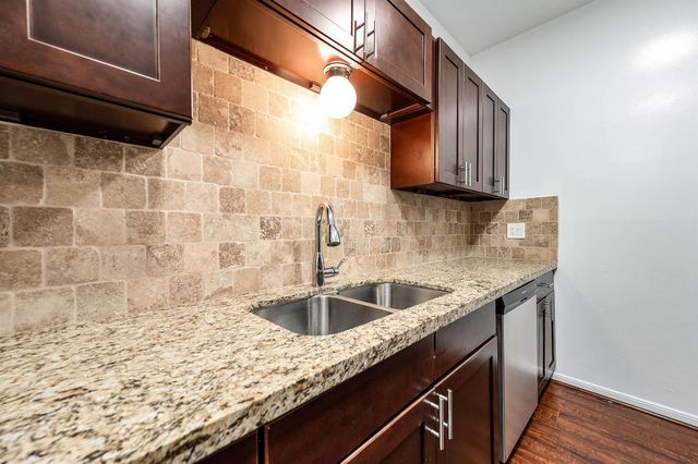 6000 Reims Road 2003, Houston, TX 77036