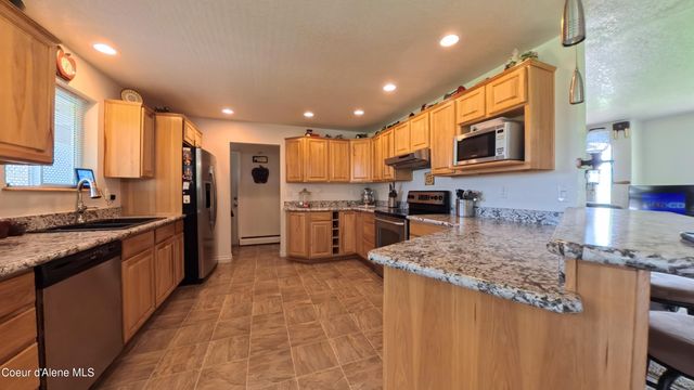 26175 STATE HIGHWAY 3, Cataldo, ID 83810