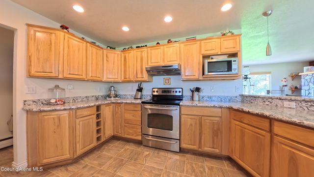 26175 STATE HIGHWAY 3, Cataldo, ID 83810