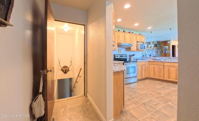 26175 STATE HIGHWAY 3, Cataldo, ID 83810