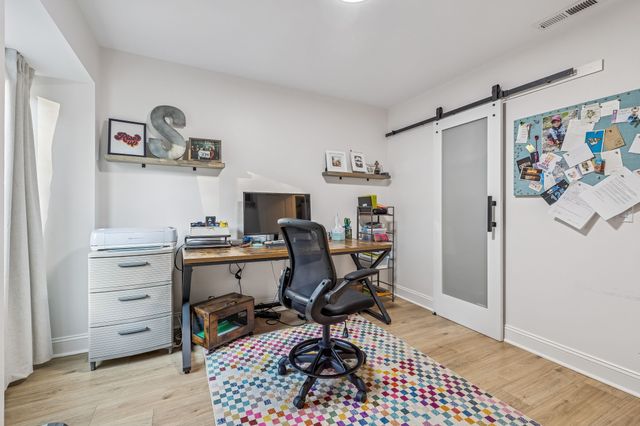 6955 Highland Park Dr, Nashville, TN 37205