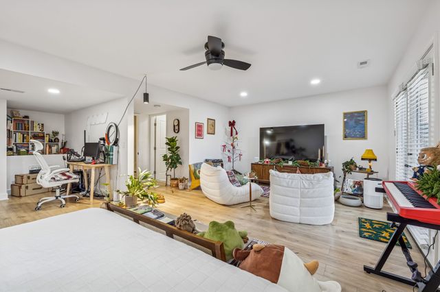 6955 Highland Park Dr, Nashville, TN 37205