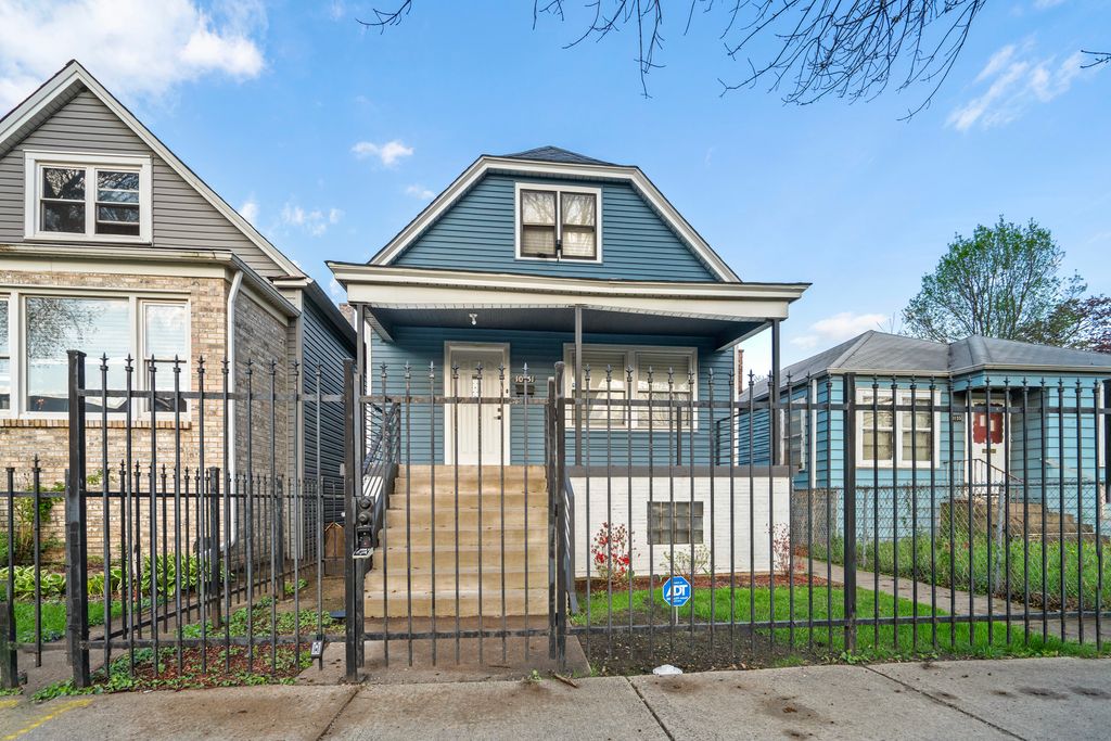 10151 S Avenue M, Chicago, IL 60617