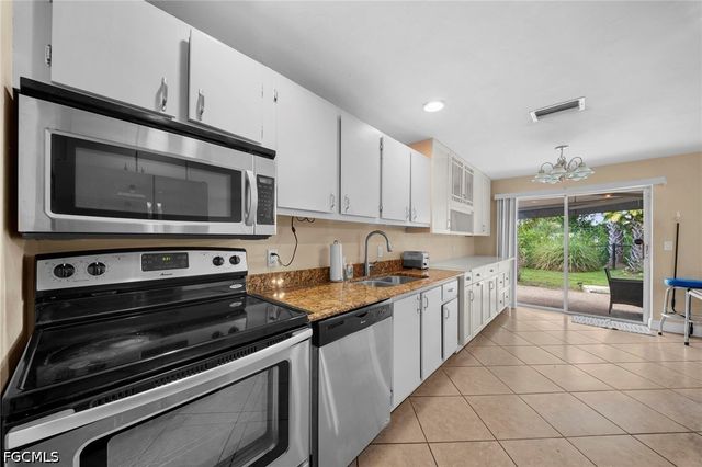 1583 Sunkist WAY, Fort Myers, FL 33905