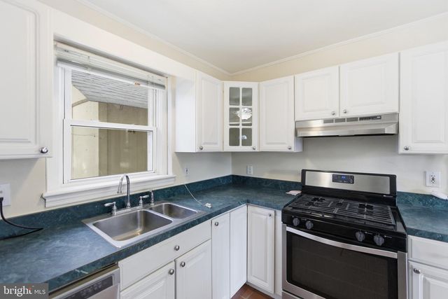 10626 S DUNMOOR DR, Silver Spring, MD 20901