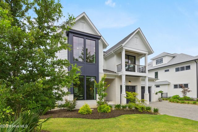 1941 Loblolly Landing Lane, Wilmington, NC 28411