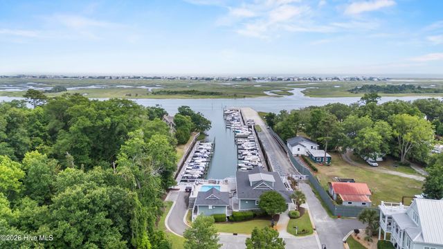 1941 Loblolly Landing Lane, Wilmington, NC 28411