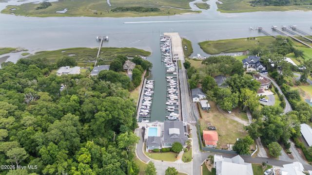 1941 Loblolly Landing Lane, Wilmington, NC 28411