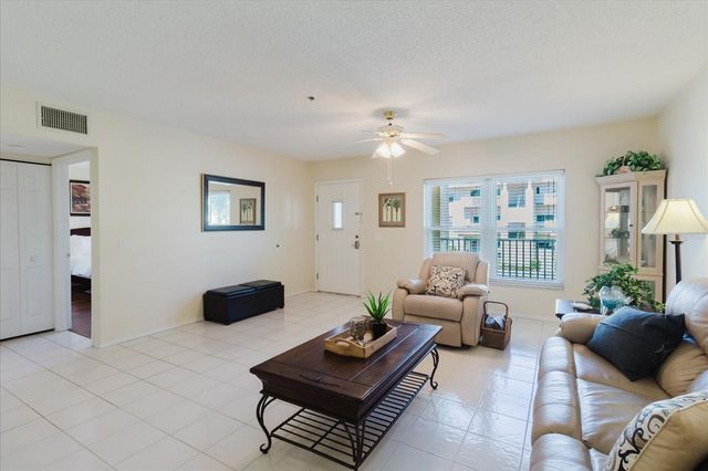 2209 UTOPIAN DRIVE E 207, Clearwater, FL 33763