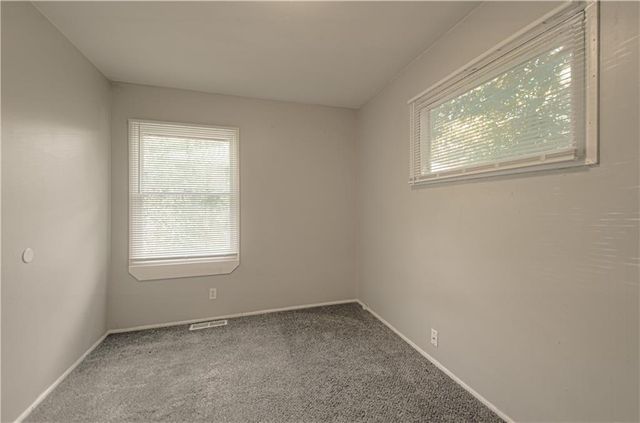 4319 Towers Road, Kansas City, MO 64130