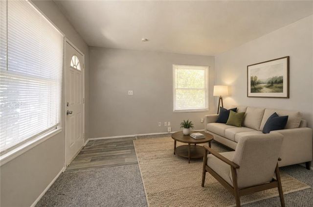 4319 Towers Road, Kansas City, MO 64130