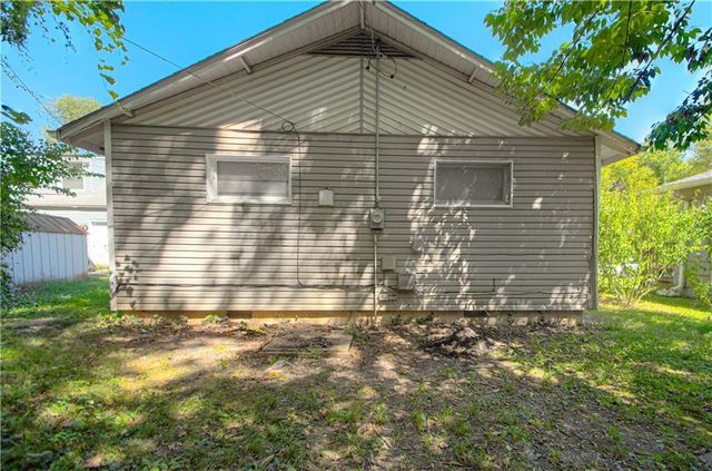 4319 Towers Road, Kansas City, MO 64130