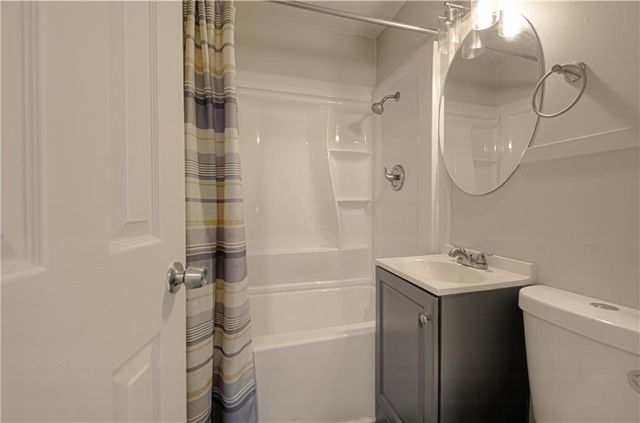 4319 Towers Road, Kansas City, MO 64130