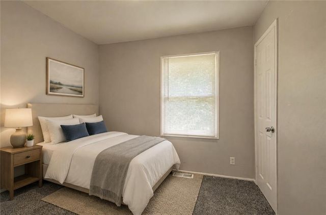 4319 Towers Road, Kansas City, MO 64130