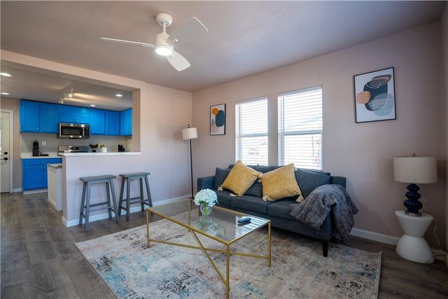 806 S Powell Street, Springdale, AR 72764